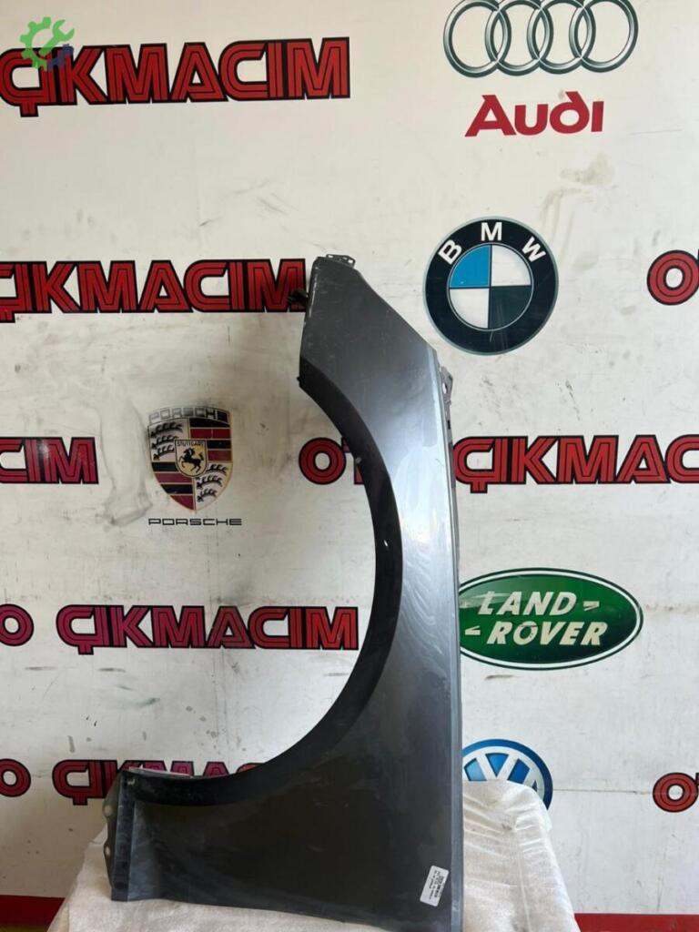 Audi A4 Sol Ön Çamurluk çıkma parça