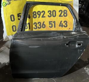 AUDİ A6 SOL ARKA KAPI