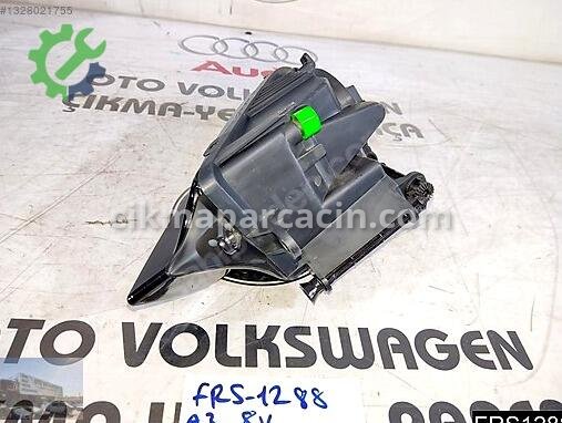 Audi A3 Sağ Sis Farı 8V0941700B çıkma parça