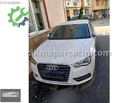 Audi A3 Bakalit çıkma parça