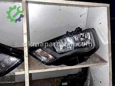Audi A3 Sol Ön Far çıkma parça