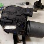 AUDİ A4-A5 ÖN SİLECEK MOTORU 8W1 955 119