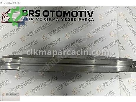 Audi A4 Ön Tampon Demiri çıkma parça