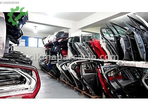 Audi A4 Panjur çıkma parça