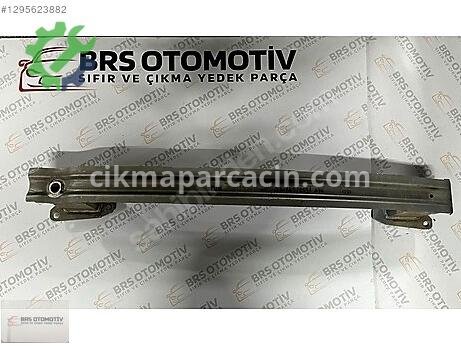 Audi A4 Arka Tampon Demiri çıkma parça