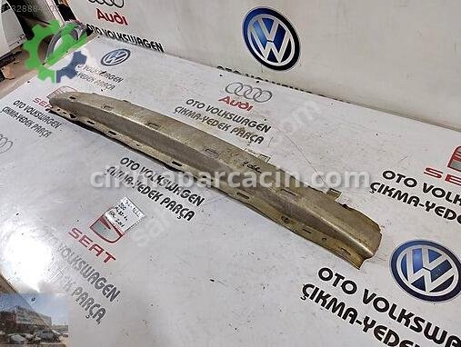 Audi A4 Ön Tampon Demiri çıkma parça