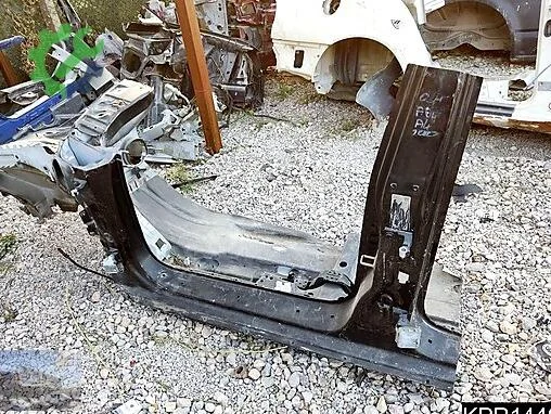 Audi A4 Sol Ön Marşpiyel Sacı çıkma parça