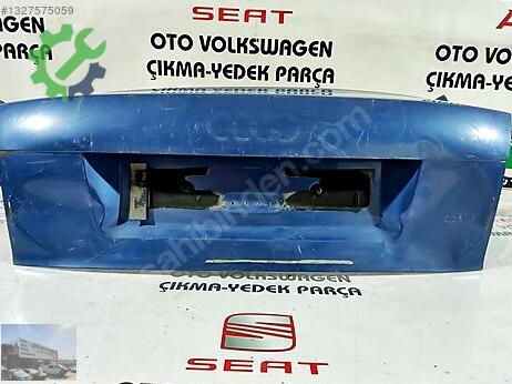 Audi A4 Bagaj Kapağı çıkma parça