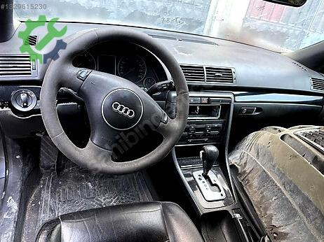 Audi A4 Torpido çıkma parça
