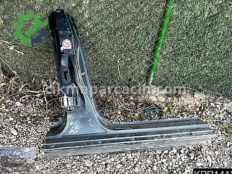 Audi A4 Sağ Marşpiyel Sacı çıkma parça