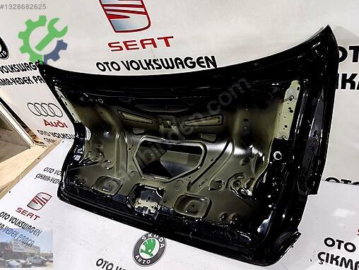 Audi A4 Bagaj Kapağı çıkma parça