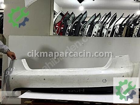 Audi A4 Arka Tampon çıkma parça