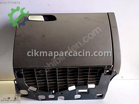 Audi A4 Torpido Kapağı çıkma parça