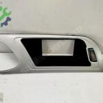 AUDİ A4 TEYP EKRAN ÇERÇEVESİ 8K1 857 186 G