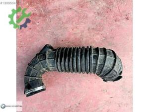 AUDİ A5 A4 HAVA FİLTRE HORTUMU 03G129629