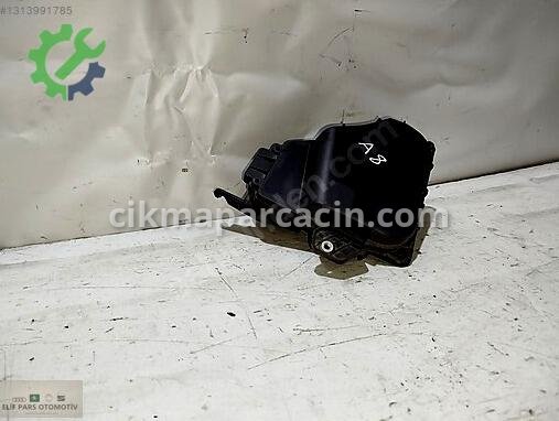 Audi A8 Sigorta Kutusu 4H0937118 çıkma parça