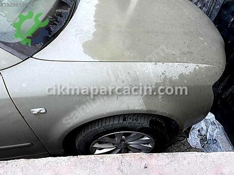 Audi A4 Çamurluk çıkma parça