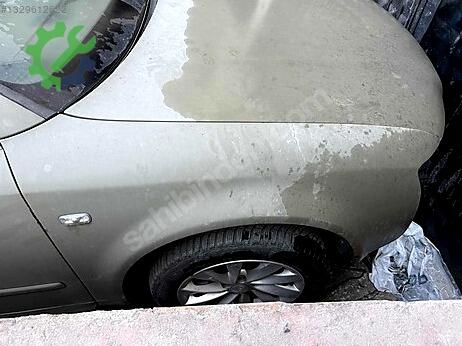 Audi A4 Çamurluk çıkma parça