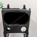 AUDİ Q2 ORTA KONSOL KONTROL ÇERÇEVESİ 81B 864 261 A