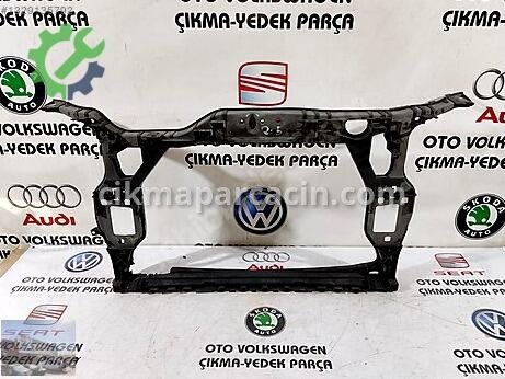 Audi Q5 Ön Panel çıkma parça