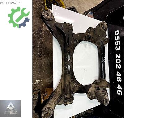 Audi Q7 Arka Travers 4M0500025 çıkma parça