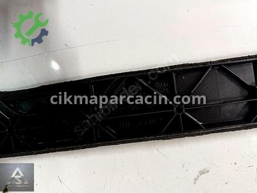 Diğer İç Trim 4L0861488 çıkma parça