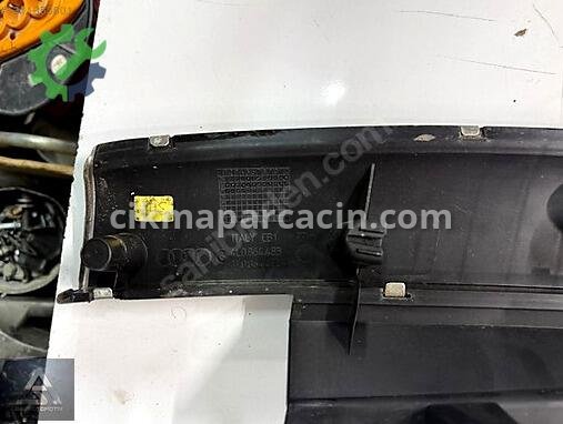 Audi Q7 Bakalit 4L0864483 çıkma parça