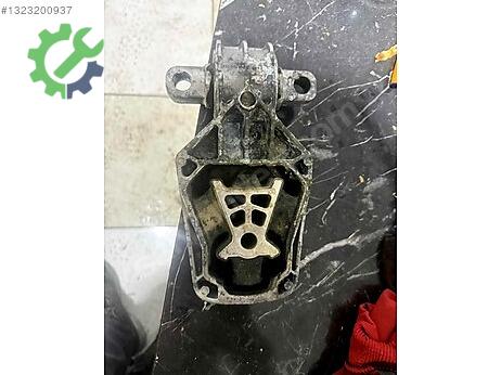 Mercedes-Benz A Motor Takozu çıkma parça