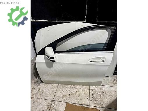 Mercedes-Benz A Sol Ön Kapı çıkma parça