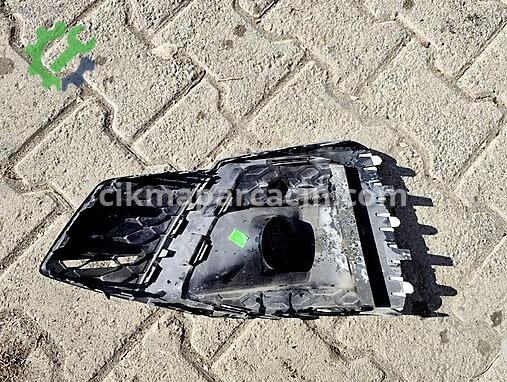 Audi A5 Sis Farı Çerçevesi çıkma parça