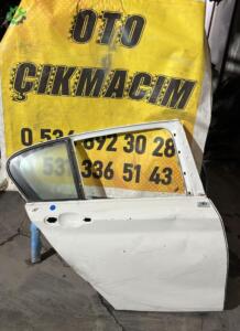 BMW 1 SERİSİ F20 SAĞ ARKA KAPI