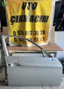 BMW 3 SERİSİ E90 SAĞ ÖN KAPI