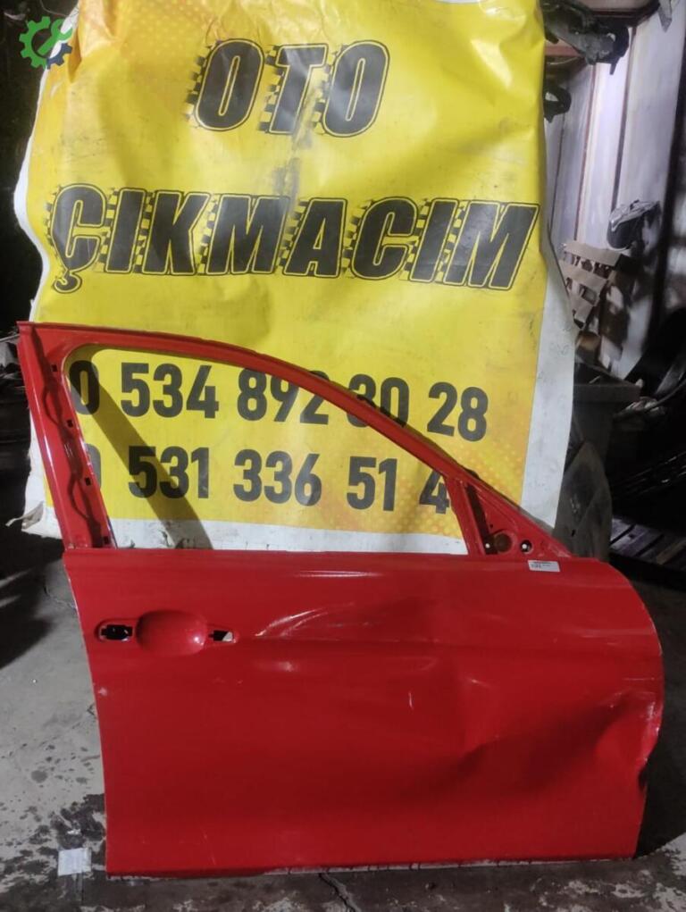 BMW 3 Serisi Sağ Ön Kapı çıkma parça