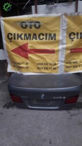 BMW 5 SERİSİ F10 HATASIZ DOLU BAGAJ KAPAĞI