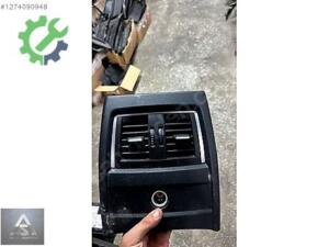 BMW 3SERİSİ F30 ARKA ÜFLEME ARKA KLİMA IZGARASI ÇIKMA ORJ