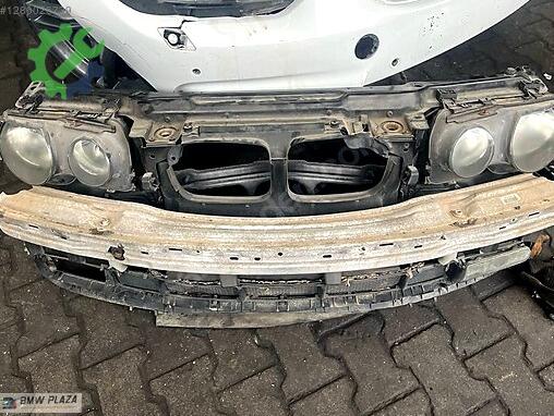 BMW 3 Serisi Sağ Ön Far çıkma parça