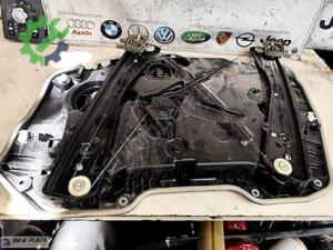 BMW 3 SERİSİ G20 SOL ÖN KAPI CAM KRİKOSU VE KAPI HOPARLÖRÜ