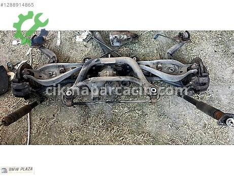 BMW 3 Serisi Arka Taşıyıcı çıkma parça