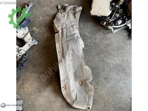 BMW 5 6 7 SERİSİ ÖN SAĞ ISI YALITIM KALKANI 7185202 F07 F10 F06