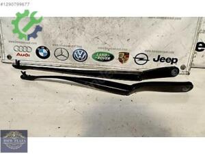 BMW 5 SERİSİ F10 DIŞ SİLECEK KOLLARI