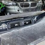 BMW 5 SERİSİ F10 GÖĞÜS ÜFLEMELERİ-GÖĞÜS ÇİTASI START STOP TUŞU