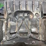 BMW 5 SERİSİ F10 MOTOR ALT MUHAFAZA ORJİNAL 7267536
