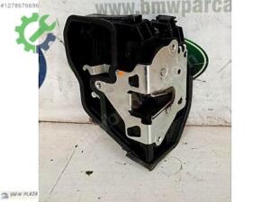 BMW 5 SERİSİ ORİJİNAL SAĞ ARKA KAPI KİLİDİ