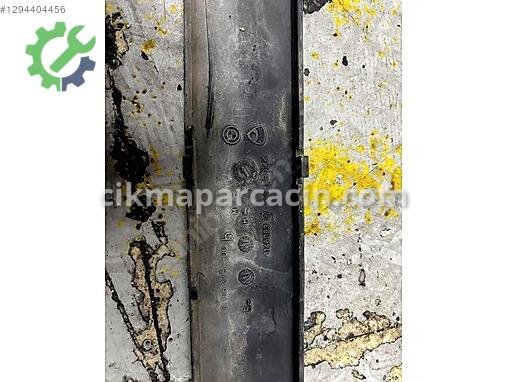 BMW 3 Serisi Arka Tampon Çıtası çıkma parça