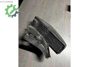 BMW E36 AYAK DAYAMA PLASTİĞİ