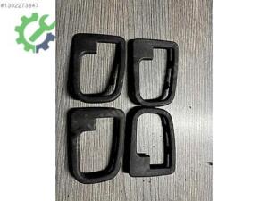 BMW E36 İÇ KAPI KOLU ÇERÇEVESİ