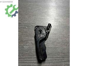 BMW E36 KAPUT AÇMA KOLU MEKANİZMASI