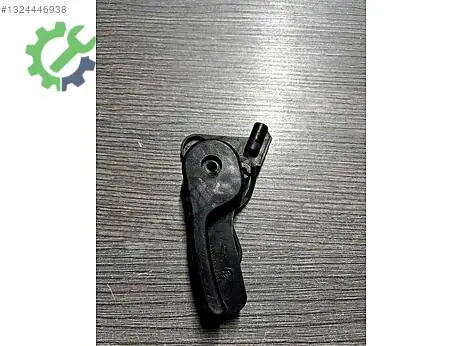BMW 3 Serisi Kaput Açma Kolu çıkma parça