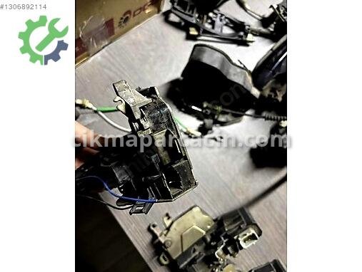 BMW 5 Serisi Kapı Kilidi çıkma parça
