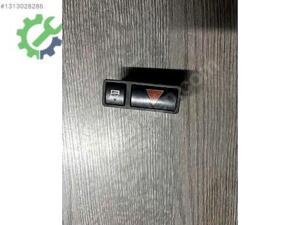 BMW E46 4LÜ SİNYAL TUŞU